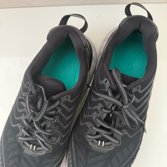 Men\'s Hoka One Clifton Black Running Sneakers size US9